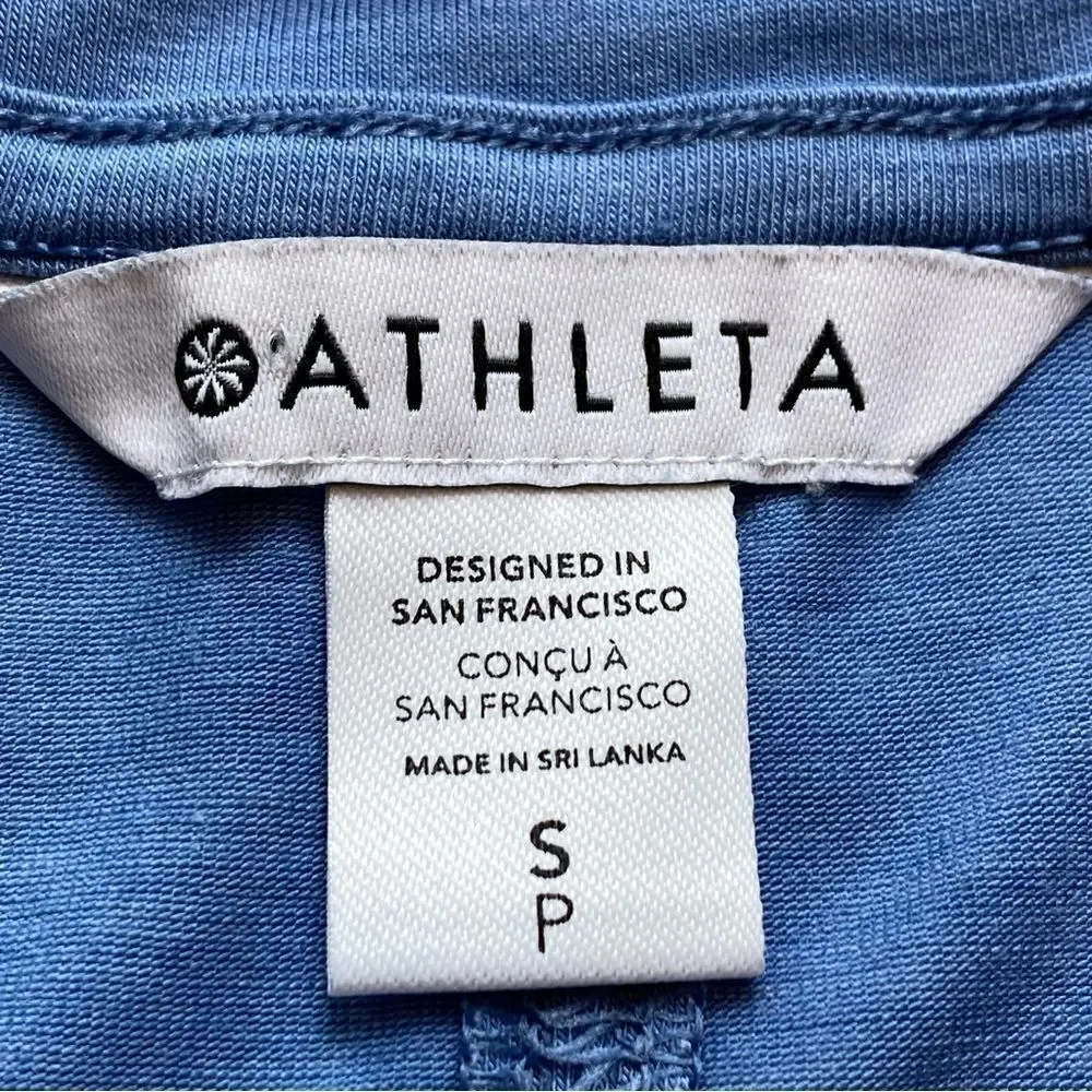 Athleta Blue Tranquility Top Size Small